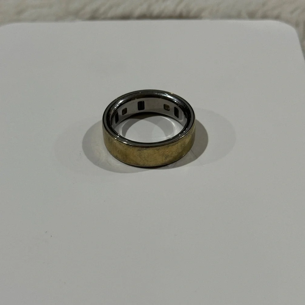 Oura gen 4 Gold Smart Ring
